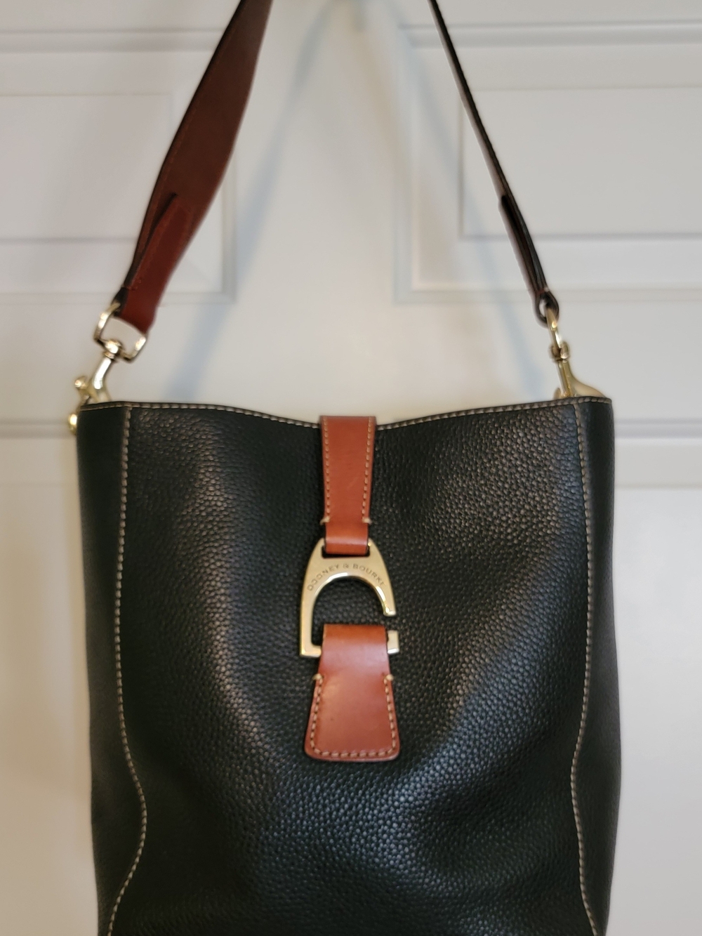 Classic Black Pebbled Dooney &Bourke Leather Shoulder Bag with Tan Accent